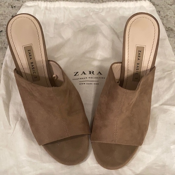 Zara Shoes - Like NEW Women’s Zara Nude Suede heel. Size 39